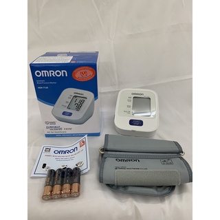 Máy đo huyết áp bắp tay Omron HEM 7120