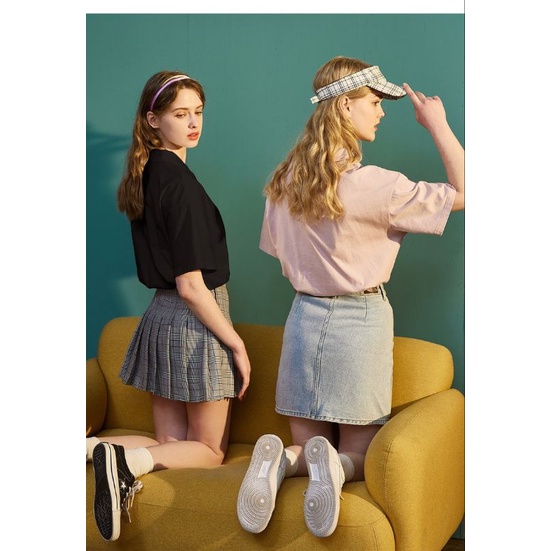 Áo phông nữ cúc sắc màu only