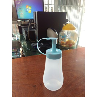chai đựng tương ớt, tương cà, nước sốt có nắp đậy