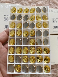 4 viên pha lê Swarovski 12ly hotfix