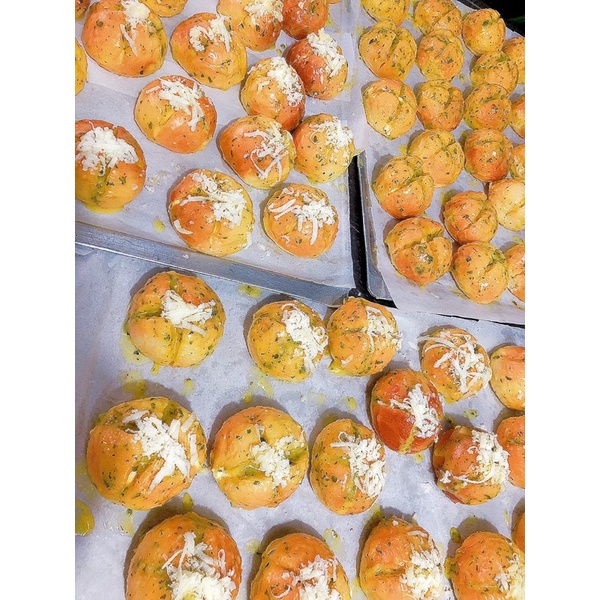 Bánh mì mini bơ tỏi phô mai dẻo
