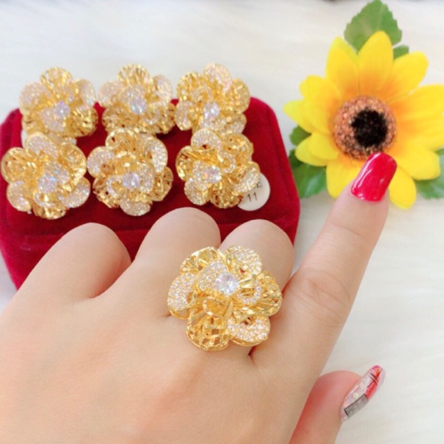 Nhẫn nữ kiểu hoa xoắn dát vàng 18k cao cấp