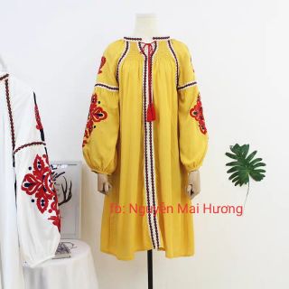 Váy thổ cẩm vàng sẵn