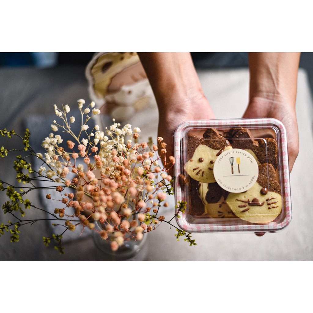 HỘP ĐỰNG BÁNH KẸO HOẠ TIẾT CARO