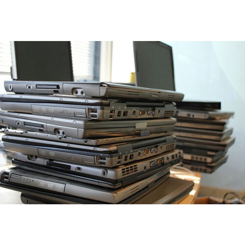 Xác Laptop nguyên con, về tập tháo lắp, vọc, làm đồ trưng bày - Giao Ngẫu Nhiên | BigBuy360 - bigbuy360.vn
