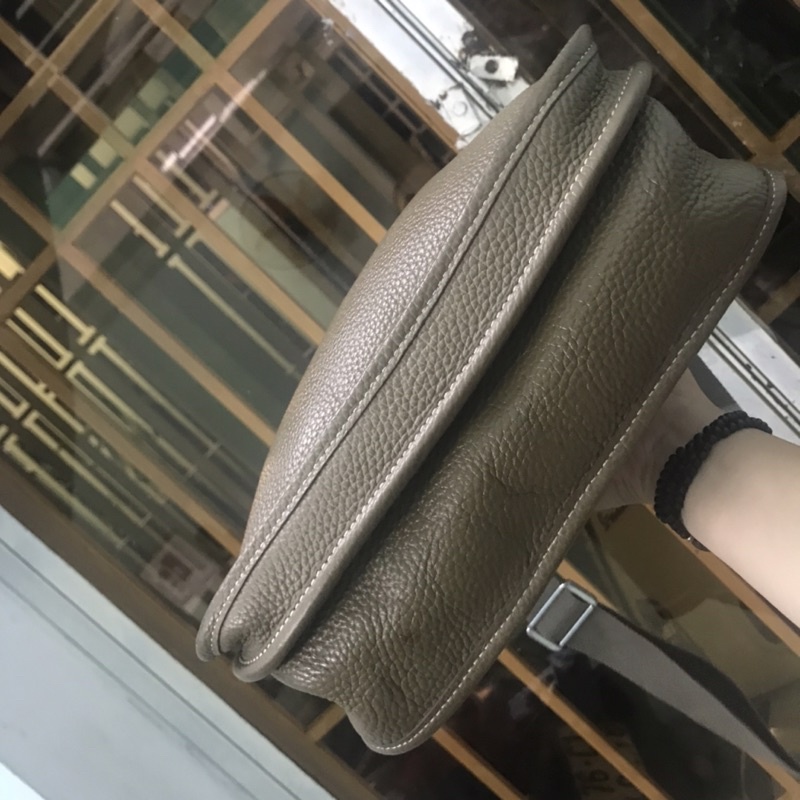 Túi hm đeo chéo xả kho về hàng tết