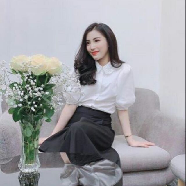 Áo sơ mi trắng cổ ren