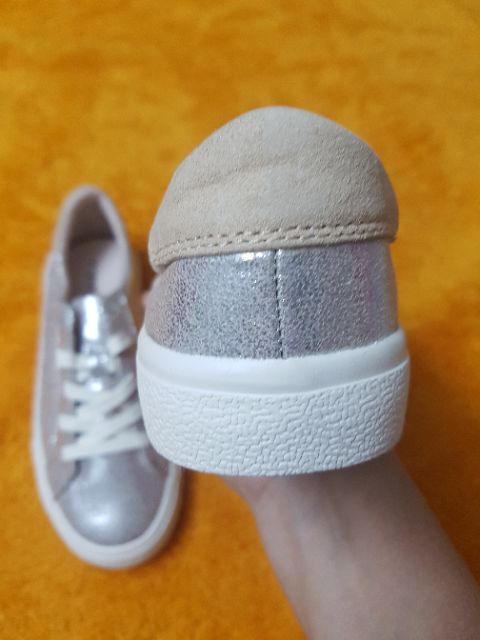 Giày nữ Za ra 👟👟 Metallic Sneakers