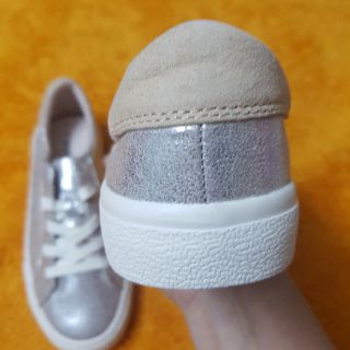 Giày nữ Za ra 👟👟 Metallic Sneakers
