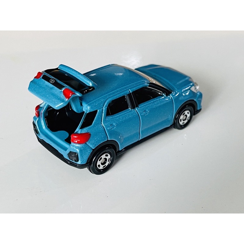 Hobby Store xe mô hình Tomica Toyota Raize full box, full seal.