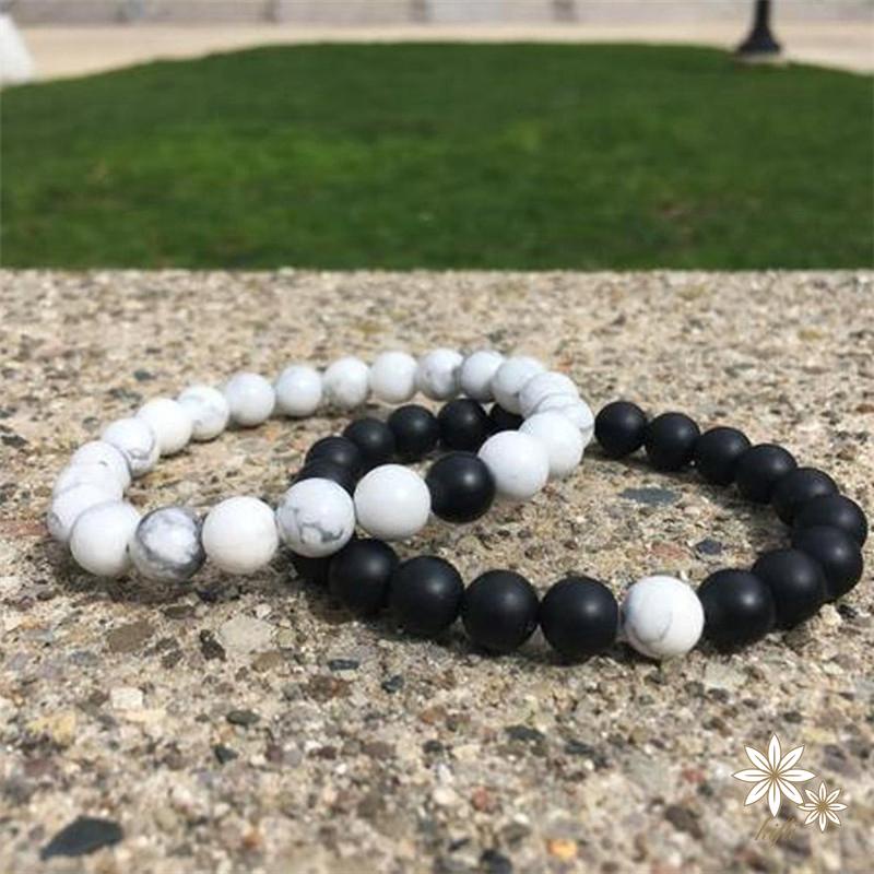 Set 2 Vòng Tay Chuỗi Hạt Đá Trắng Đen Tự Nhiên Cho Cặp Đôi