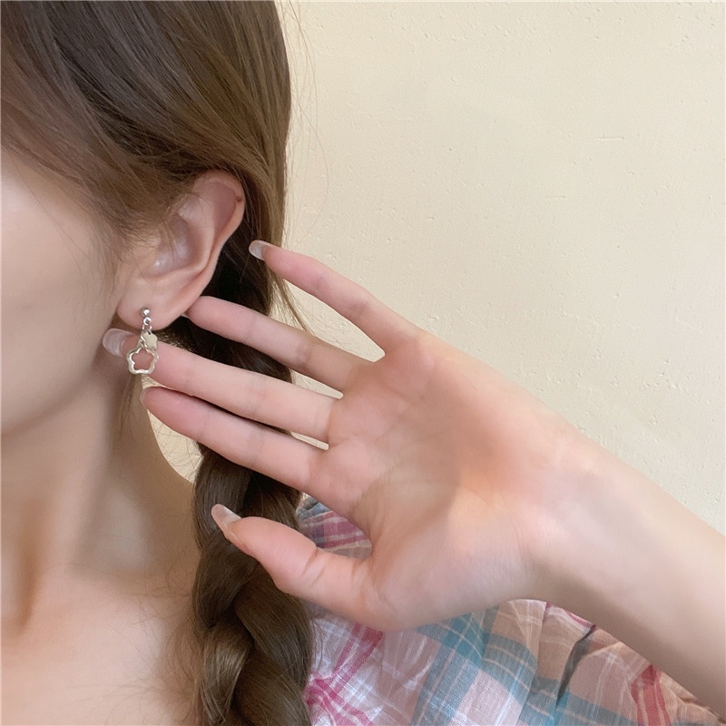 1 Đôi Bông Tai Hình Hoa Rỗng Bằng Bạc Thời Trang Nữ