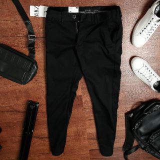 Quần kaki nam form Slimfit