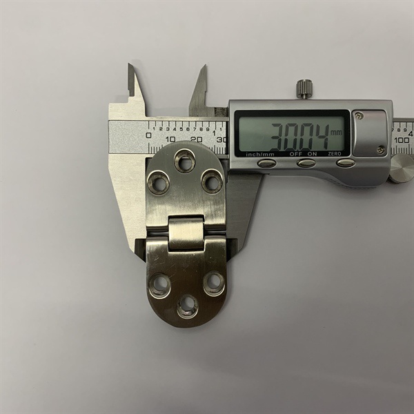 Bản lề bán nguyệt xikel xước 30x70x2.5mm