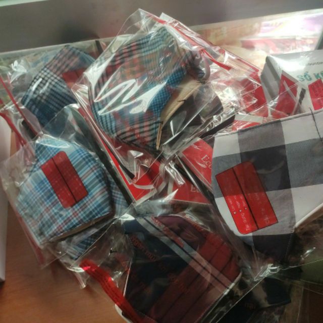 Khẩu Trang Vải Ecomask 3 Lớp cao cấp Mặt Ngoài Chống Nước | BigBuy360 - bigbuy360.vn