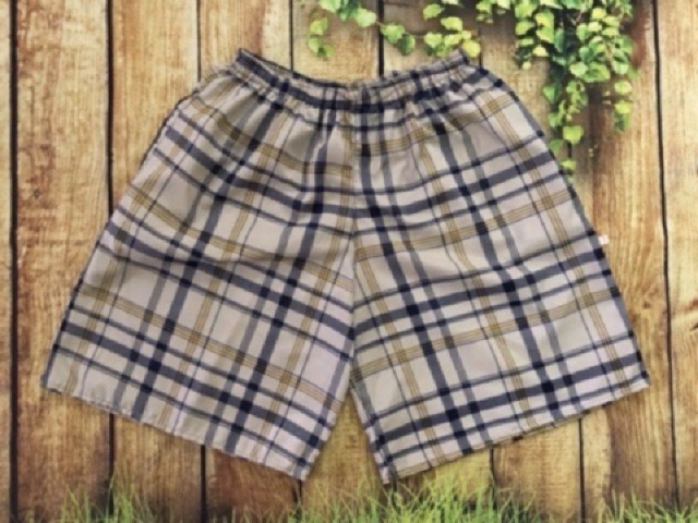 Quần đùi kẻ nam