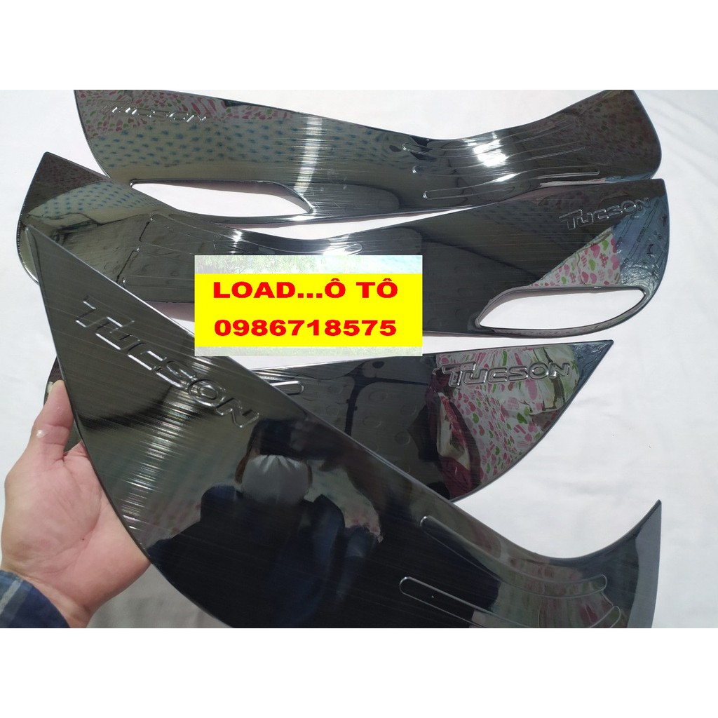 Ốp Tapli Cánh Cửa Xe Huyndai Tucson 2018-2021 Vân Titan Cao Cấp