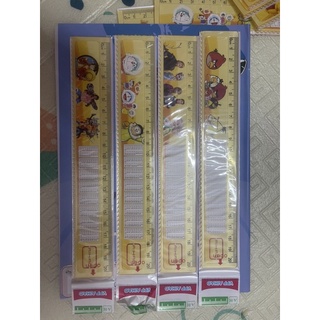 Thước kẻ nhựa