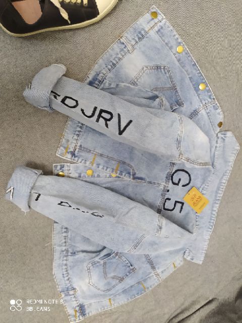 Áo khoác jean nữ Fugazi 5040 hàng chất của BB - hai màu xanh đậm và nhạt freesize dưới 58Kg