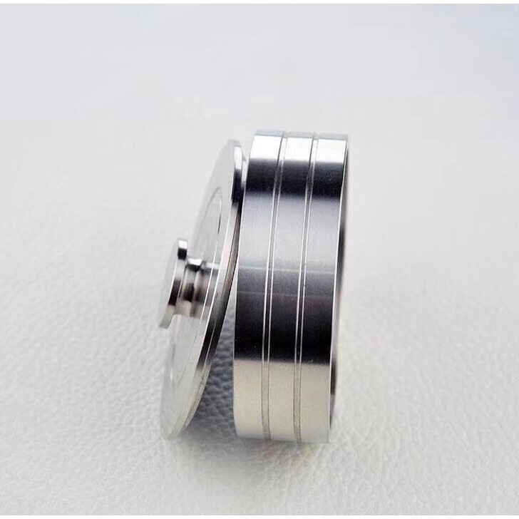 Hộp inox đựng dung dịch vệ sinh đồng hồ