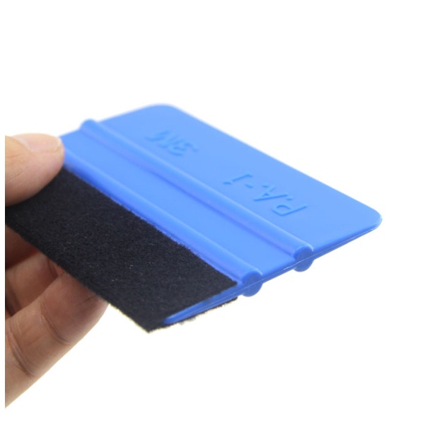 Miếng gạt nhựa hỗ trợ dán decal tiện dụng