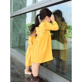 Đầm linen vàng cho bé gái