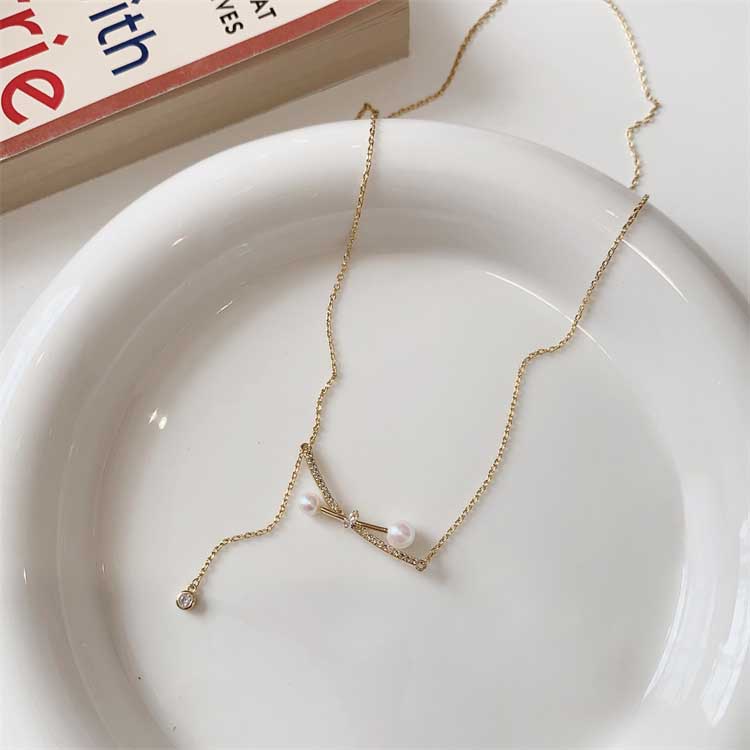 Vòng Cổ Choker Dây Xích Bằng Thép Titanium Mạ Vàng Đính Đá Zircon Thời Trang Cho Nữ