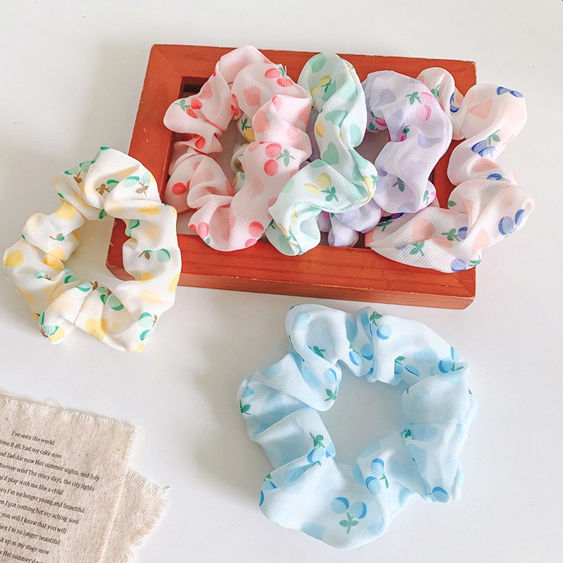 Dây buộc tóc vải scrunchies họa tiết trái cherry dày dặn, Buộc tóc vải đeo tay scrunchies xinh xắn