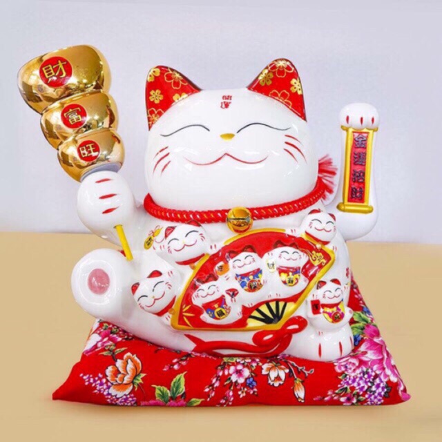 Mèo Thần Tài Cầm Xiên Đĩnh Vàng Cao 27 Cm kèm sạc và thảm | BigBuy360 - bigbuy360.vn