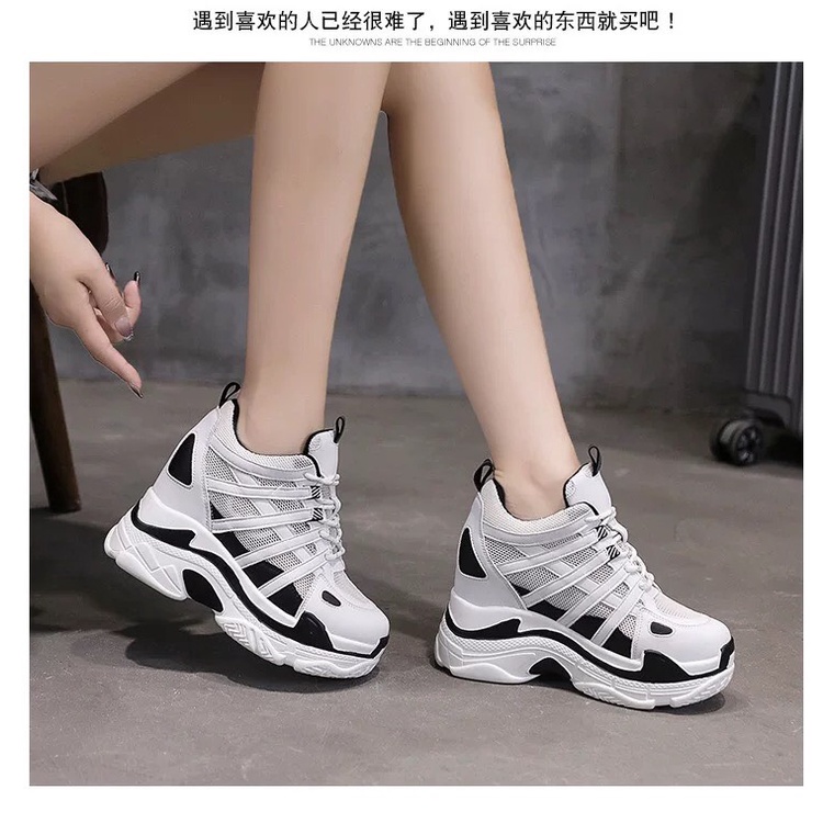 Sneaker nữ đế độn cao 9 CM