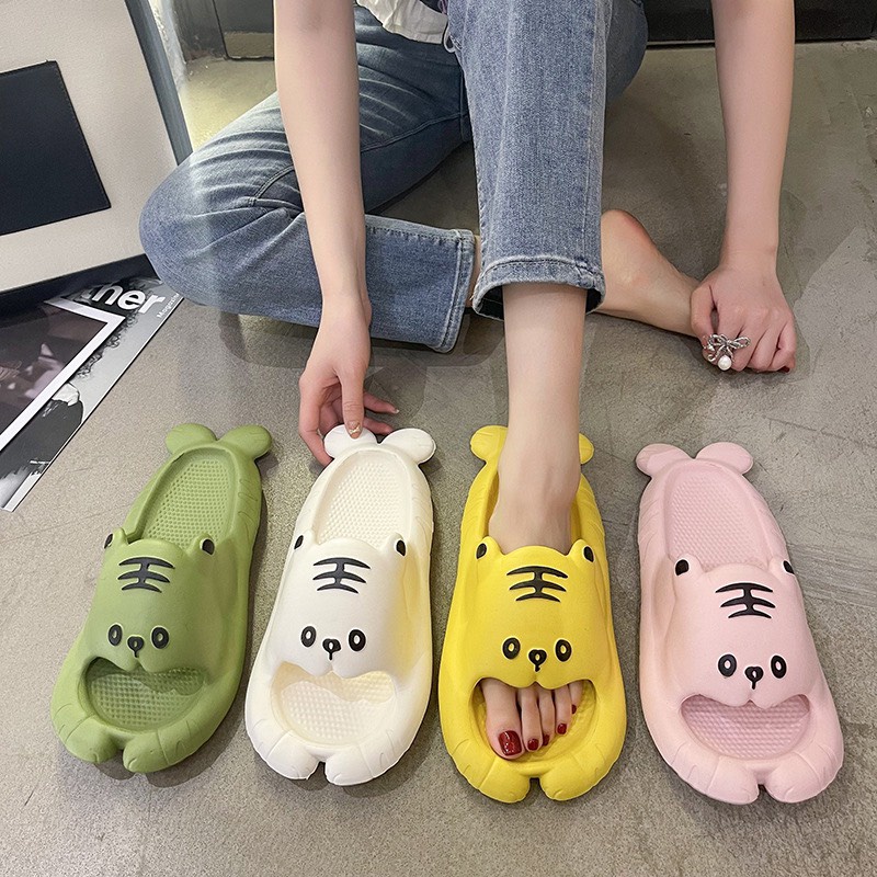 Dép bánh mì con hổ hottrend mang trong nhà, đi chơi, đi dạo đều xinh - TT384