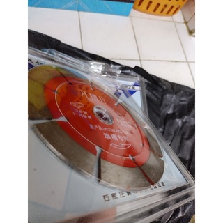 Lưỡi cắt tường phi 133 dày 2.4mm