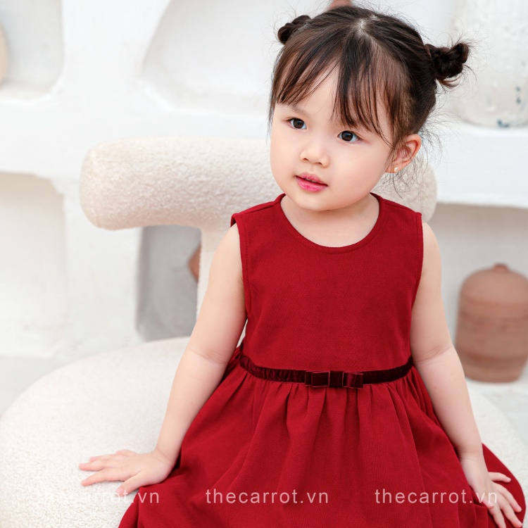 Váy nhung đỏ CARROT cho bé gái, sát nách dáng xoè, phối ruy băng nơ, chất liệu nhung chéo hàn