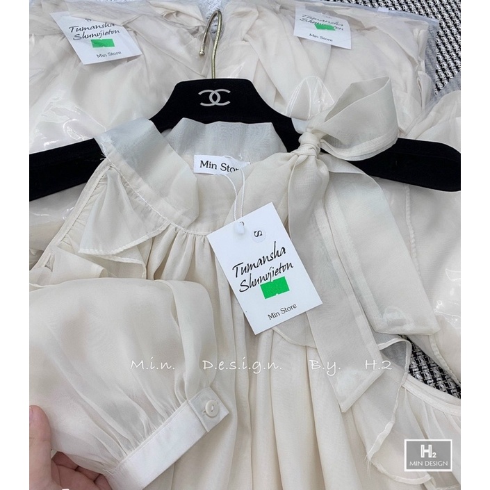 Áo sơ mi tơ bèo cổ yếm