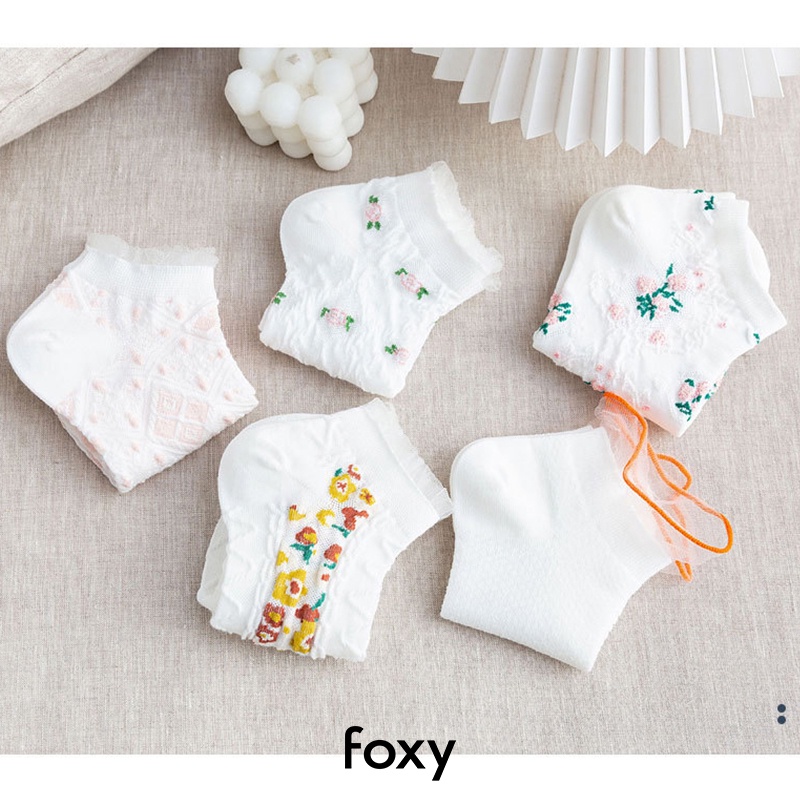Tất Nữ Cổ Thấp Màu Trắng Phong Cách Nhật Bản Cổ Ren Hoạ Tiết Hoa Cỏ Dễ Thương Foxy - FOS003