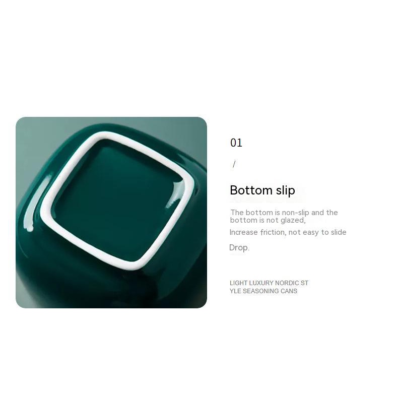 Cốc Uống Nước Bằng Sứ Có Nắp Đậy Và Muỗng Họa Tiết Giáng Sinh