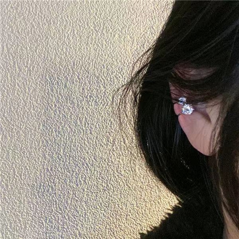 Khuyên kẹp vành tai đính đá thời trang cho nữ