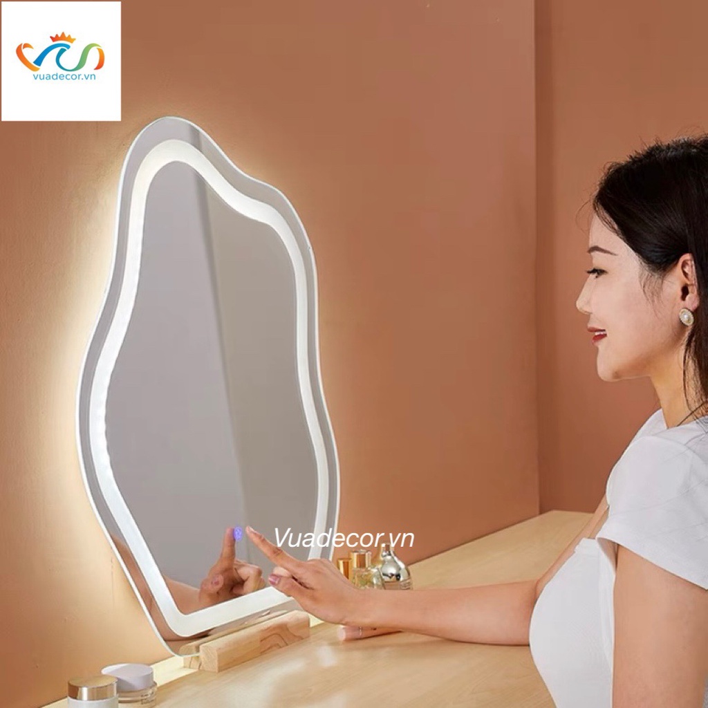 (HỎA TỐC) Gương hạt đậu treo phòng tắm, bàn trang điểm VUADECOR led cảm ứng cao cấp