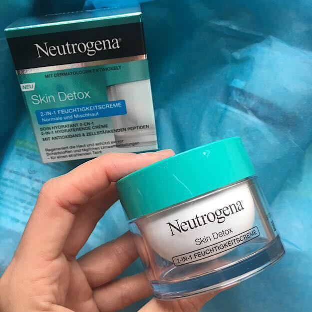 Kem dưỡng da cấp ẩm Neutrogena Hydro Boost Aqua Gel , Gel Cream