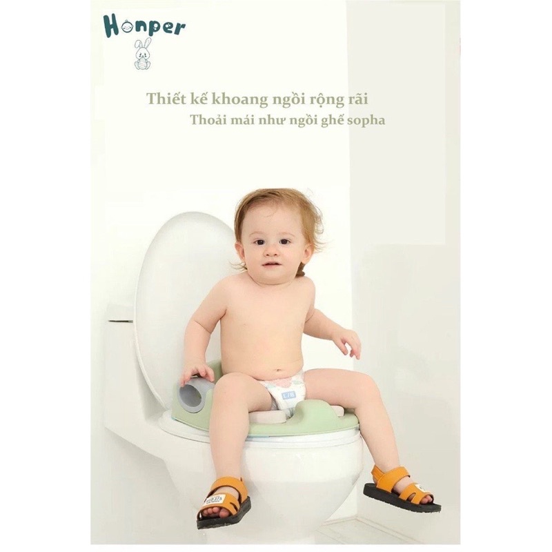 Bệ ngồi vệ sinh thu nhỏ bồn cầu Honper HP104 có tay vịn giúp bé sử dụng dễ dàng