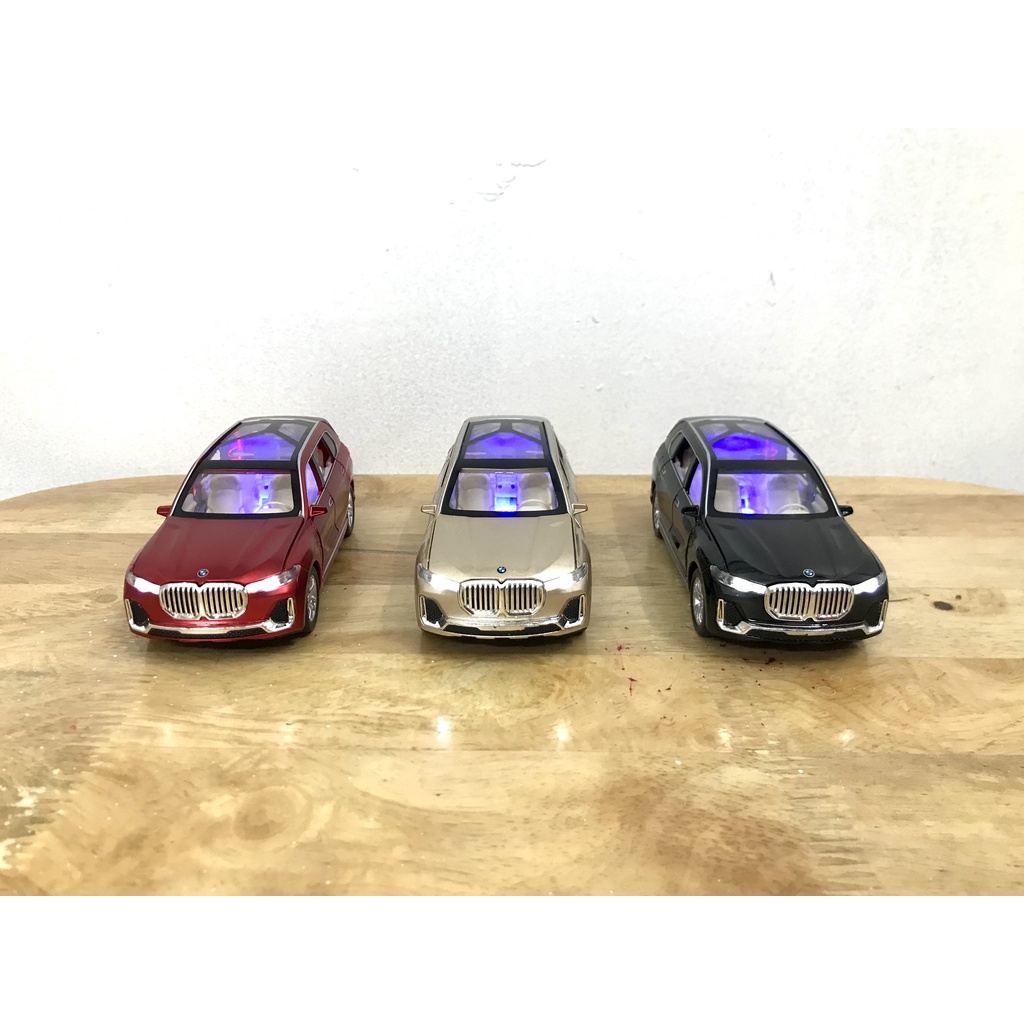 Mô hình xe BMW X7 _ Tỷ lệ 1:32