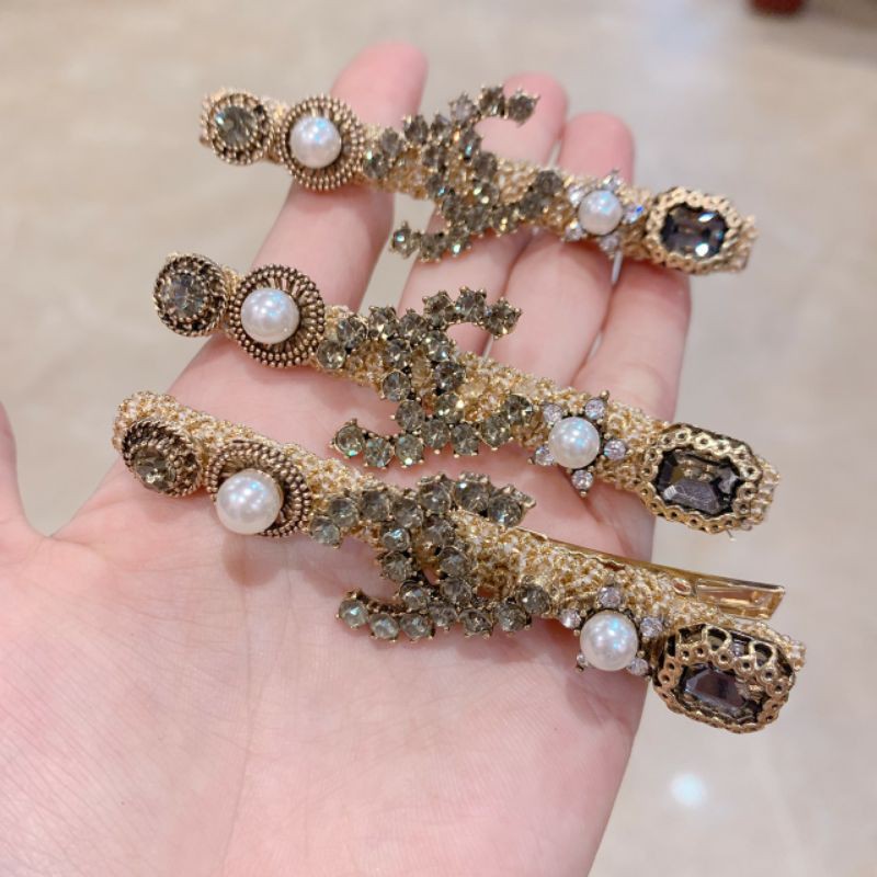 Kẹp mái CHANE,L