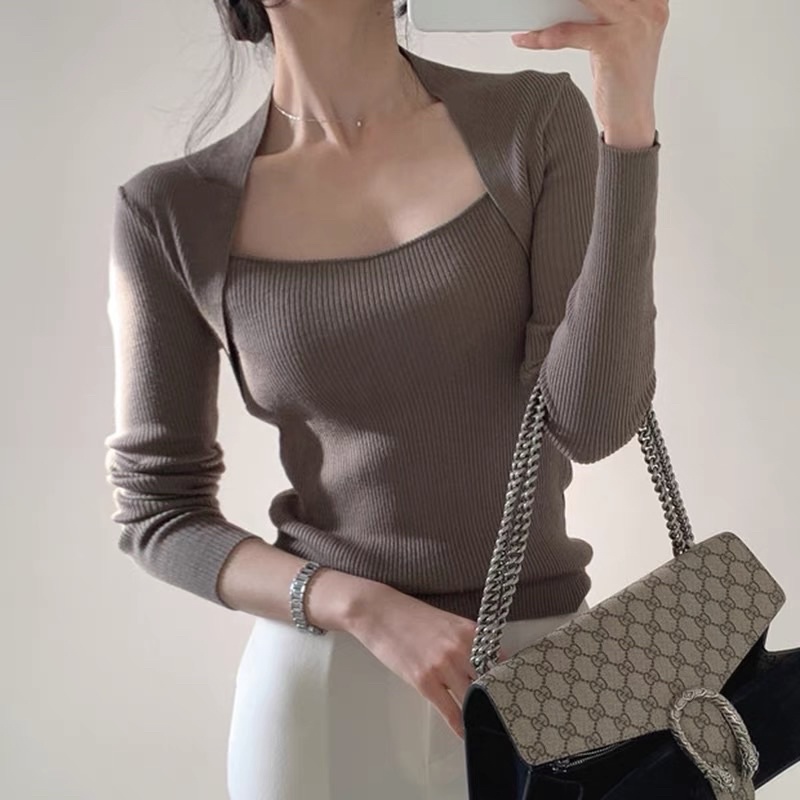 Áo len tay dài phần cổ cách điệu | BigBuy360 - bigbuy360.vn