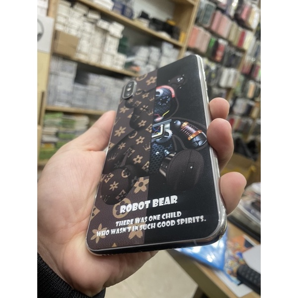 Miếng dán chống va đập PPF Skin hình Gấu LV dành cho iphone 6 đến 13 pro max
