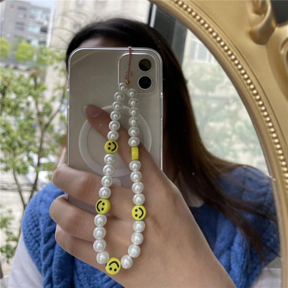 Dây Treo Điện Thoại Di Động Dạng Chuỗi Hạt Cười Mềm Nhiều Màu Chống Thất Lạc Cho Nữ