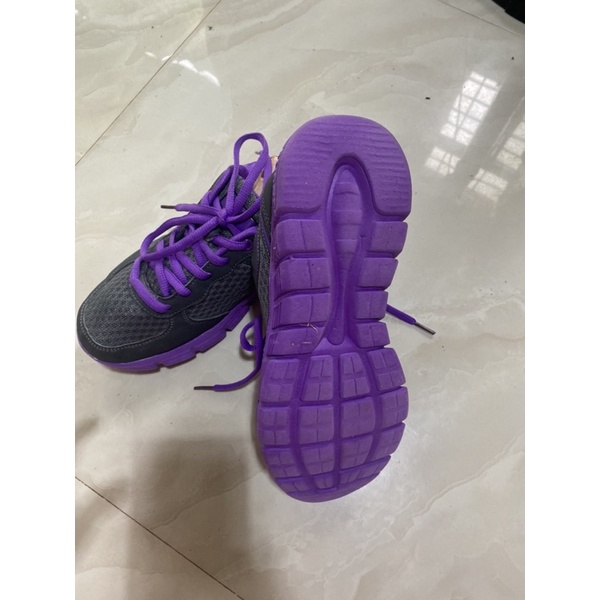 Giày  thể thao si