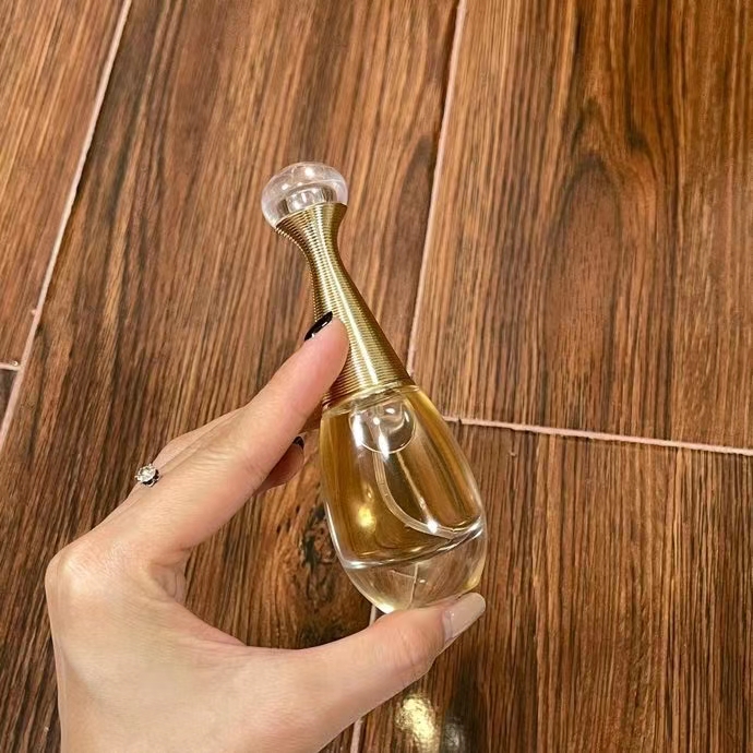 Bộ 4 Lọ Nước Hoa Dior Cao Cấp Sang Trọng | BigBuy360 - bigbuy360.vn
