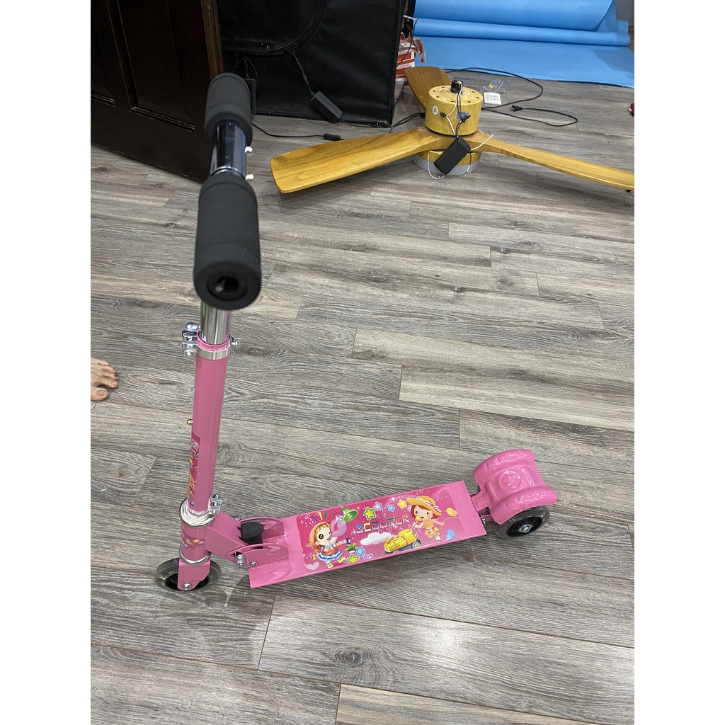 Xe Scooter Cho Bé Centosy 951 Dành Cho Bé Dưới 35Kg, Có Bánh Phát Sáng, Điều Chỉnh Được Chiều Cao