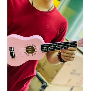 ĐÀN UKULELE SOPARNO SIZE 21 << GIÁ RẺ BẤT NGỜ >> Hàng Chất Lượng Cao màu hồng