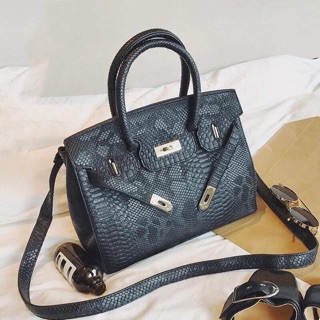 Túi mẫu da cá sấu form to size 31